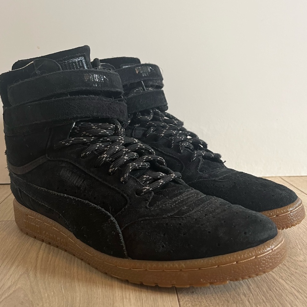 ☮️ 2/$30 EUC Suede Puma Sky Hi-Tops Size 8 - Picture 2 of 5